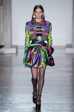 ヴェルサーチ 2018年秋冬コレクション - チェック柄で団結するヴェルサーチウーマン｜写真29