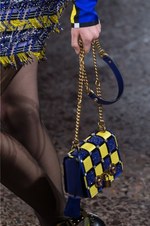 ヴェルサーチ 2018年秋冬コレクション - チェック柄で団結するヴェルサーチウーマン｜写真46