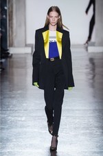 ヴェルサーチ 2018年秋冬コレクション - チェック柄で団結するヴェルサーチウーマン｜写真52