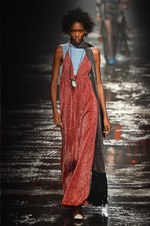 ミッソーニ 2018年秋冬コレクション - 様々なパターンが共存するカラフルな世界｜写真51