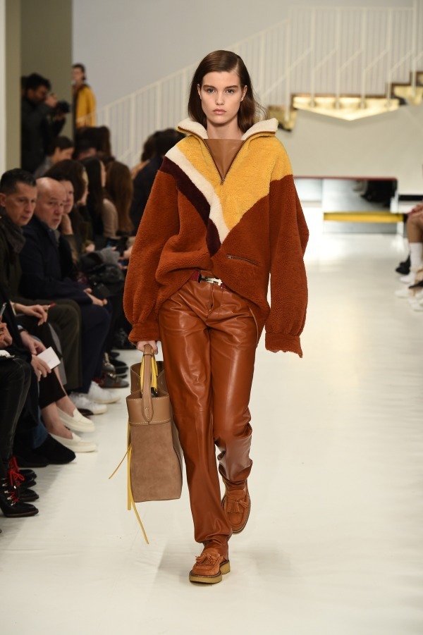 トッズ(TOD'S) 2018-19年秋冬ウィメンズコレクション  - 写真4