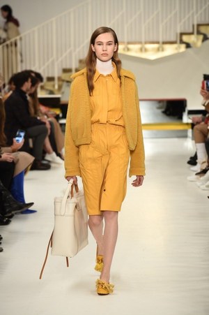 トッズ 2018年秋冬コレクション - 秋色に染まるトッズレザー｜写真11
