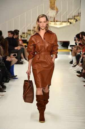 トッズ 2018年秋冬コレクション - 秋色に染まるトッズレザー｜写真19
