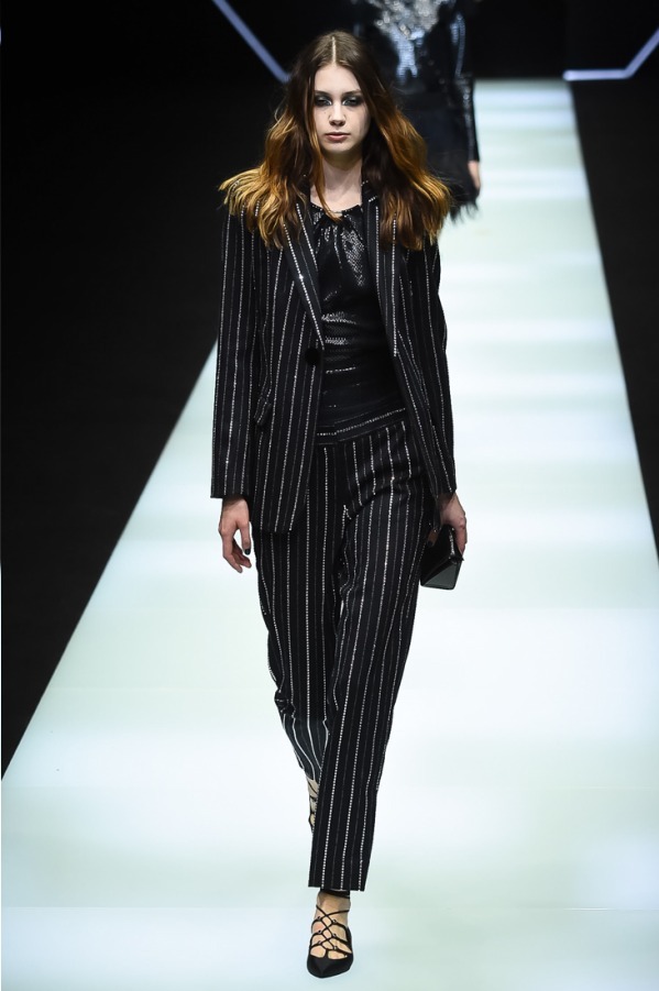 エンポリオ アルマーニ(EMPORIO ARMANI) 2018-19年秋冬ウィメンズコレクション  - 写真78