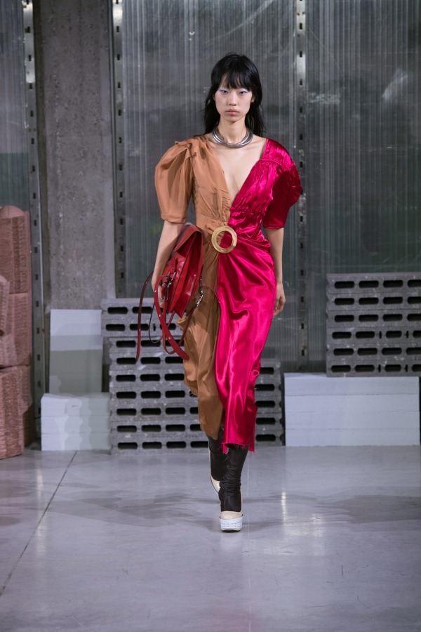 マルニ(MARNI) 2018-19年秋冬ウィメンズコレクション  - 写真40