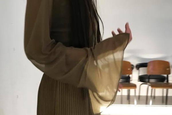 ハイク18年春夏からエディション別注ロングスリーブTシャツ、レイヤードを楽しむシア―素材