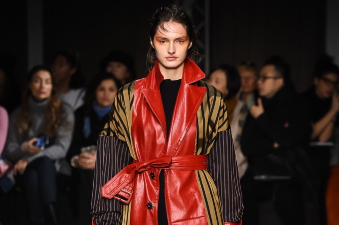 ウジョー 2018-19年秋冬 ウィメンズ コレクション