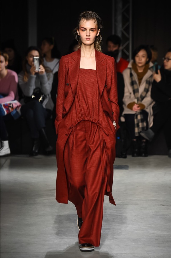 ウジョー 2018-19年秋冬<span>コレクション</span> - 写真2