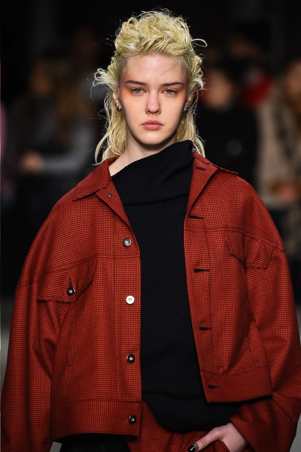 ウジョー 2018-19年秋冬<span>コレクション</span> - 写真1