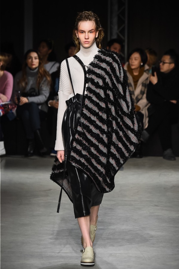 ウジョー 2018-19年秋冬<span>コレクション</span> - 写真6