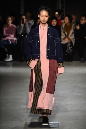 ウジョー 2018-19年秋冬コレクション - パターンの遊びで崩しを楽しむブリティッシュ・トラッド｜写真27