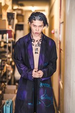 ギタリストMIYAVIの写真展が原宿・ブックマークにて開催、15年に及ぶ東京ライブの軌跡｜写真9