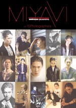 ギタリストMIYAVIの写真展が原宿・ブックマークにて開催、15年に及ぶ東京ライブの軌跡｜写真16