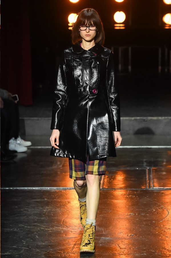 ジョルネ 2018-19年秋冬｜female レインコート