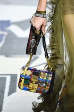 ディオール 2018-19年秋冬コレクション -  自由を主張しファッションを心から楽しもう｜写真27