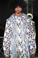 アンリアレイジ 2018-19年秋冬コレクション - 光が露わにするのは実像か虚像か｜写真9