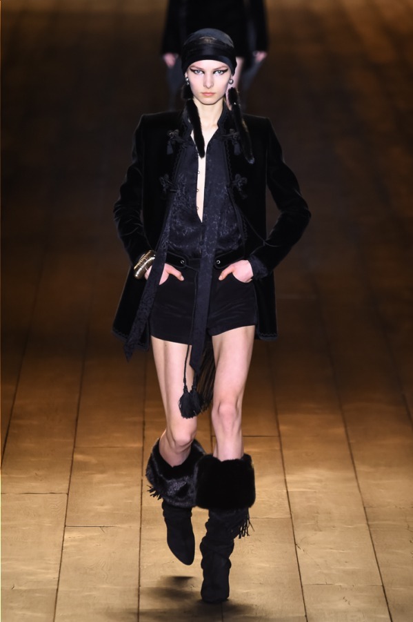 サンローラン(Saint Laurent) 2018-19年秋冬ウィメンズコレクション  - 写真9