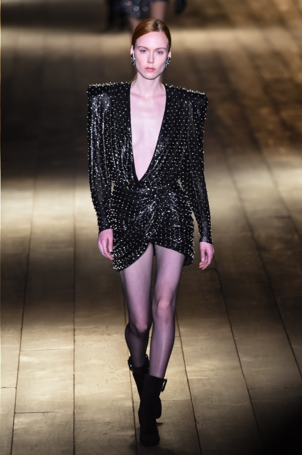 サンローラン(Saint Laurent) 2018-19年秋冬ウィメンズコレクション シルエット - 写真19