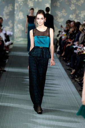 トリー バーチ 2012-13年秋冬コレクション - 洗練されたレディの魅力を宝石のようなカラーで表現｜写真35