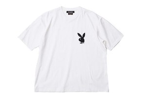 ミスターオリーブ×プレイボーイ、“ウサギと蝶ネクタイ”マークを刺繍であしらったビッグT