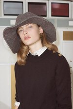 メゾン キツネ 2018-19年秋冬コレクション、心躍るレトロフューチャースタイル｜写真13