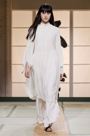 エイチ・アンド・エム・ストゥディオ(H&M Studio) 2018年春夏ウィメンズ&メンズコレクション  - 写真17