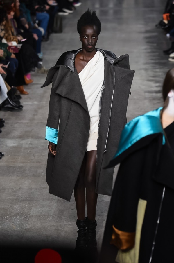 リック・オウエンス(Rick Owens) 2018-19年秋冬ウィメンズコレクション  - 写真46