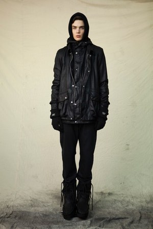 ZUCCa(ズッカ) 2012-13年秋冬コレクション - 森の持つ優しさや温もり、厳しさを描く｜写真22