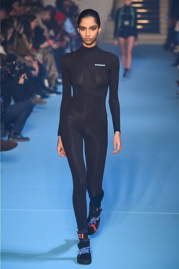 オフ-ホワイト  2018-19年秋冬<span>コレクション</span> - 写真22