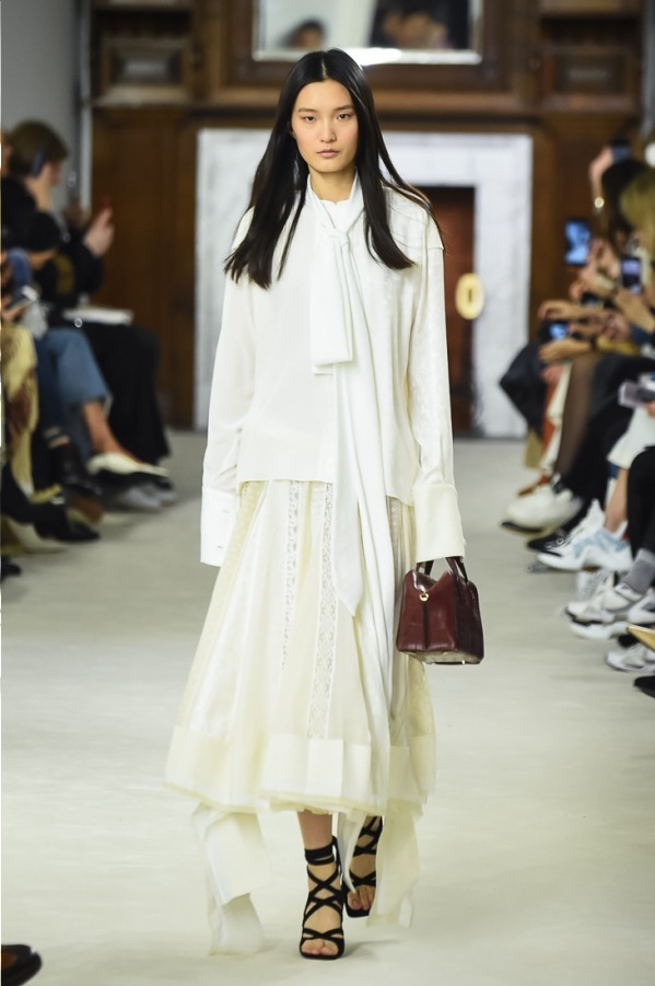 ロエベ(LOEWE) 2018-19年秋冬ウィメンズコレクション  - 写真12