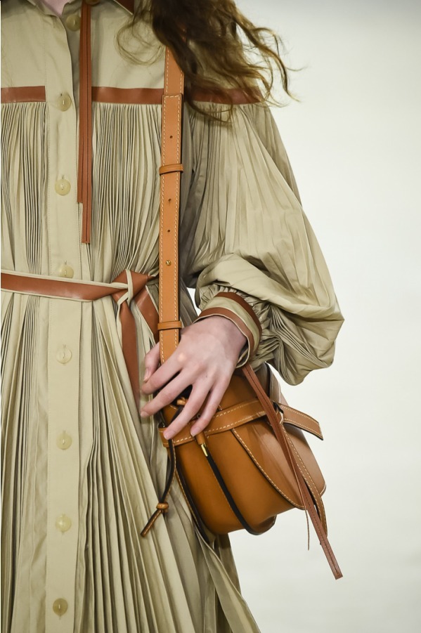 ロエベ(LOEWE) 2018-19年秋冬ウィメンズコレクション  - 写真38