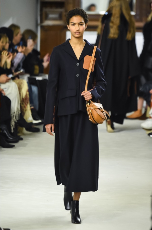 ロエベ(LOEWE) 2018-19年秋冬ウィメンズコレクション  - 写真44