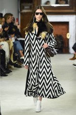 ロエベ 2018-19年秋冬コレクション - 上質な生活は彼女の審美眼から生まれる｜写真6