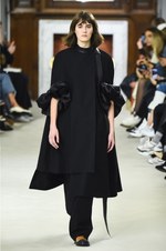 ロエベ 2018-19年秋冬コレクション - 上質な生活は彼女の審美眼から生まれる｜写真13