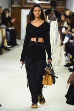 ロエベ 2018-19年秋冬コレクション - 上質な生活は彼女の審美眼から生まれる｜写真42