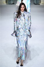 バルマン 2018-19年秋冬コレクション - 進行方向の先には明るい未来が待っている｜写真3