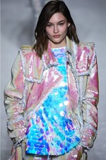 バルマン 2018-19年秋冬コレクション - 進行方向の先には明るい未来が待っている｜写真6