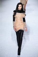 バルマン 2018-19年秋冬コレクション - 進行方向の先には明るい未来が待っている｜写真32