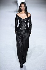 バルマン 2018-19年秋冬コレクション - 進行方向の先には明るい未来が待っている｜写真34