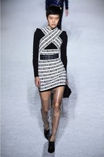 バルマン 2018-19年秋冬コレクション - 進行方向の先には明るい未来が待っている｜写真39