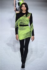 バルマン 2018-19年秋冬コレクション - 進行方向の先には明るい未来が待っている｜写真53