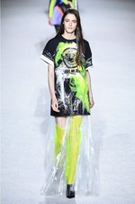 バルマン 2018-19年秋冬コレクション - 進行方向の先には明るい未来が待っている｜写真54