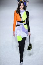 バルマン 2018-19年秋冬コレクション - 進行方向の先には明るい未来が待っている｜写真61