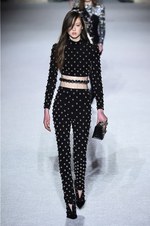 バルマン 2018-19年秋冬コレクション - 進行方向の先には明るい未来が待っている｜写真72