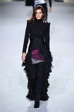 バルマン 2018-19年秋冬コレクション - 進行方向の先には明るい未来が待っている｜写真78