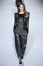 バルマン 2018-19年秋冬コレクション - 進行方向の先には明るい未来が待っている｜写真84