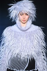 イッセイ ミヤケ 2018年秋冬コレクション - 春に向けて目覚める命をニットの遊びが表現する｜写真17