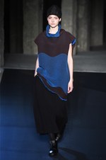 イッセイ ミヤケ 2018年秋冬コレクション - 春に向けて目覚める命をニットの遊びが表現する｜写真29