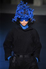 イッセイ ミヤケ 2018年秋冬コレクション - 春に向けて目覚める命をニットの遊びが表現する｜写真32