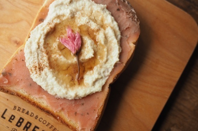 「レブレッソ」